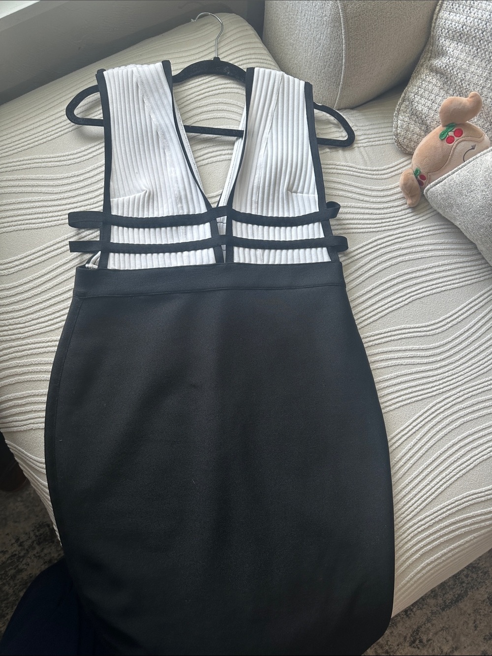 bebe Black and White Backless Strappy V-Neck Pencil Dress